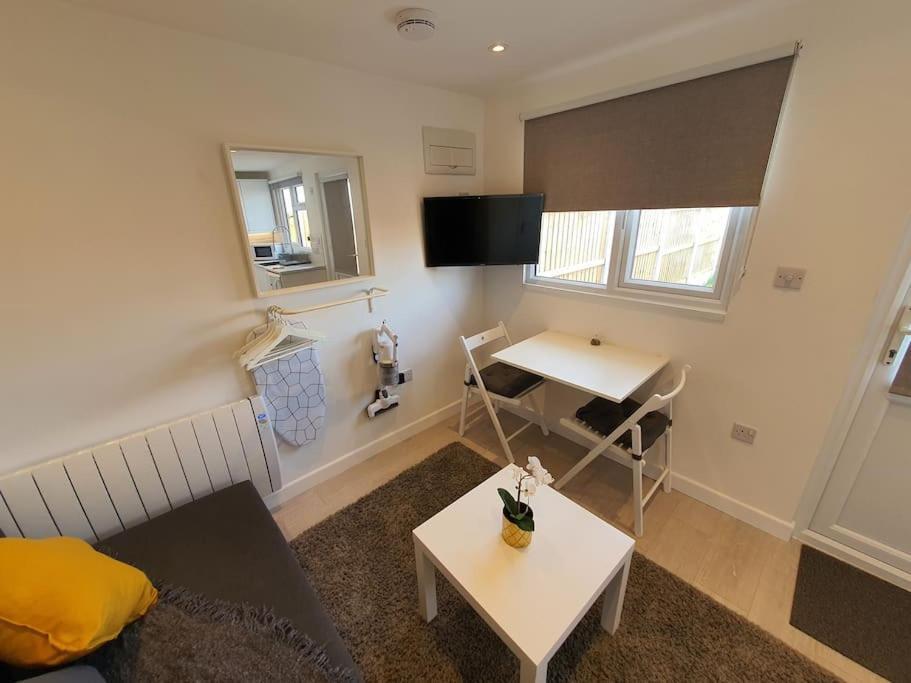 The Tiny Sea Gem Apartment Jaywick Sands Екстериор снимка