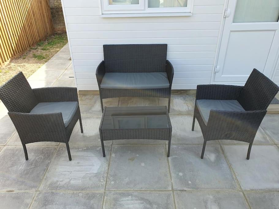 The Tiny Sea Gem Apartment Jaywick Sands Екстериор снимка
