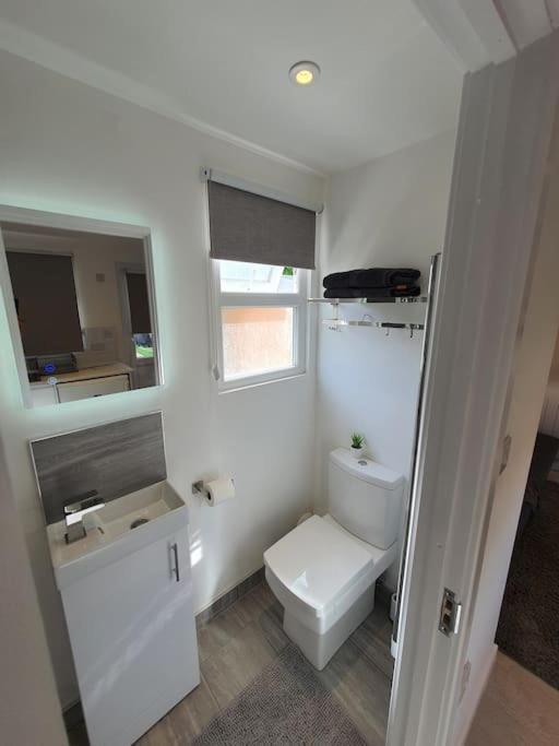 The Tiny Sea Gem Apartment Jaywick Sands Екстериор снимка
